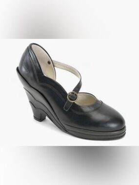 Fluevog VINTAGE LIKE NEW Pinups Sally Jane scallop wedge MJ heel- 9 (fits 8.5)